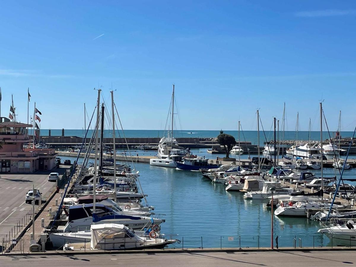 Borgo Damare Nettuno Vista Mareアパートメント エクステリア 写真